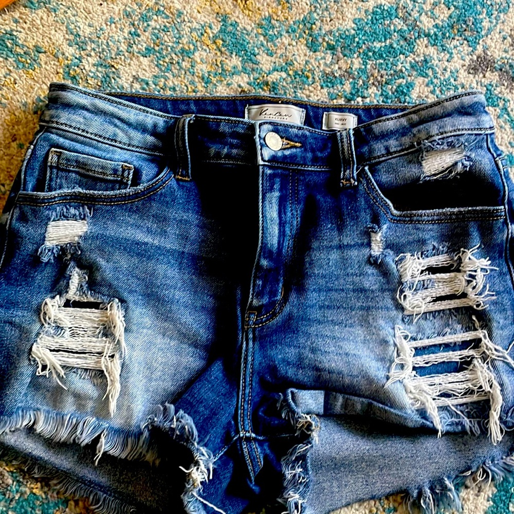Kancan Jean Short - MidRise Kurvy Fit - Size 29
